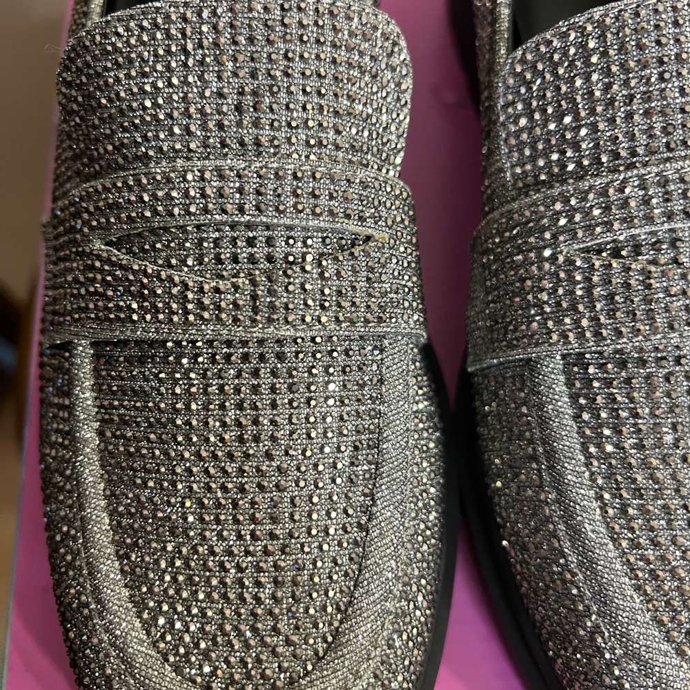 Rhinestone shoes ! Cute loafers!